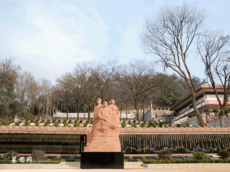 九峰山革命公墓-“英烈颂”主题雕塑